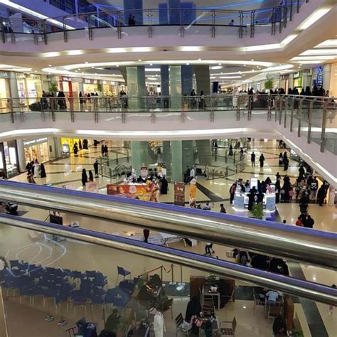 shopping malls  riyadh kingdom  saudi arabia