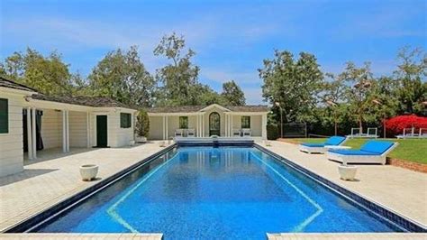 Mommie Dearest Mansion On The Market For 35m