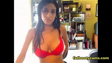 gorgeous latina shows off her virgin booty xvideos