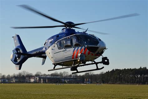 grondbak voor tractor politiehelikopter zulu