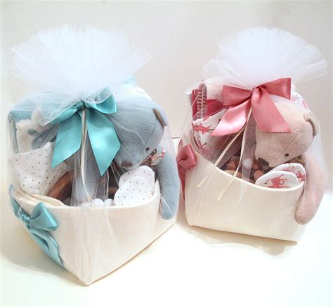 baby gifting  easy guide    corporate baby gifts