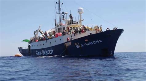 sea  sequestro  sbarco  migranti salvinima chi ha autorizzato