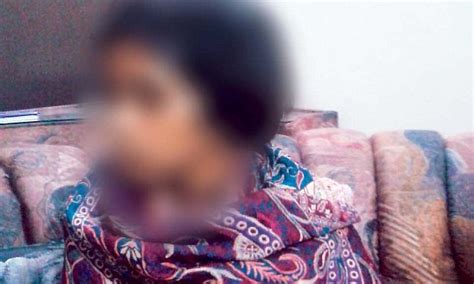 gurgaon couple arrested for beating their maid 14 after neighbours