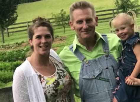 rory feek s daughter comes out as a lesbian christians outraged at his response