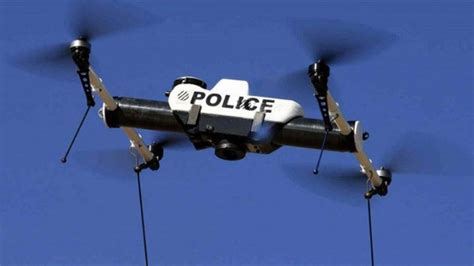 autorizaron  la policia de estados unidos  usar drones armados