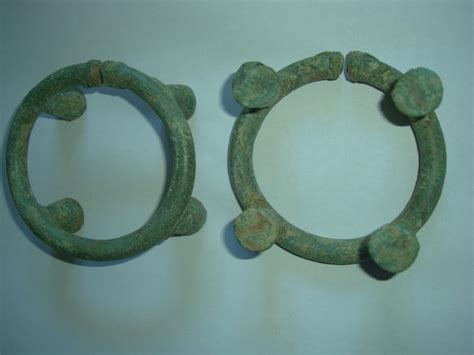 pair   rare bronze bracelet dong son culture catawiki