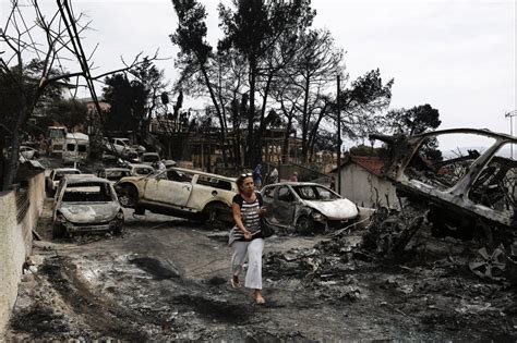 greece fires    dead hundreds rescued upicom