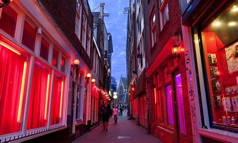The End Of Amsterdam S Red Light District Holland Is To Consider