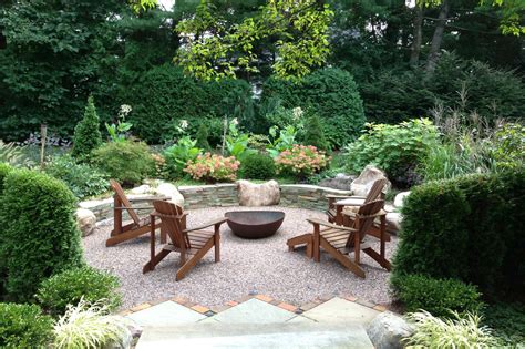 pea gravel patio