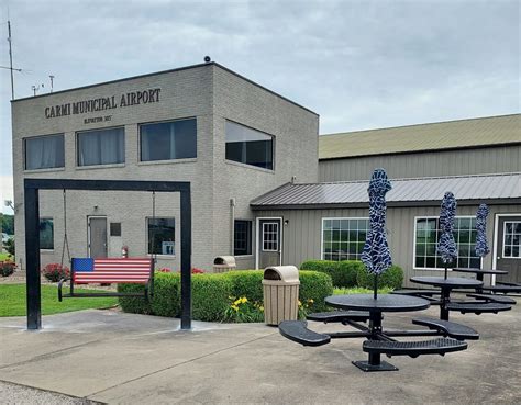 southern illinois airport serves carmi residents  business fly
