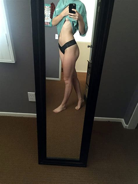 mackenzie lintz nude private pics — actress loves to wear male underwear scandal planet