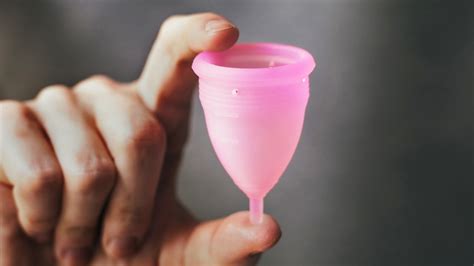 why i switched from tampons to menstrual cups for my