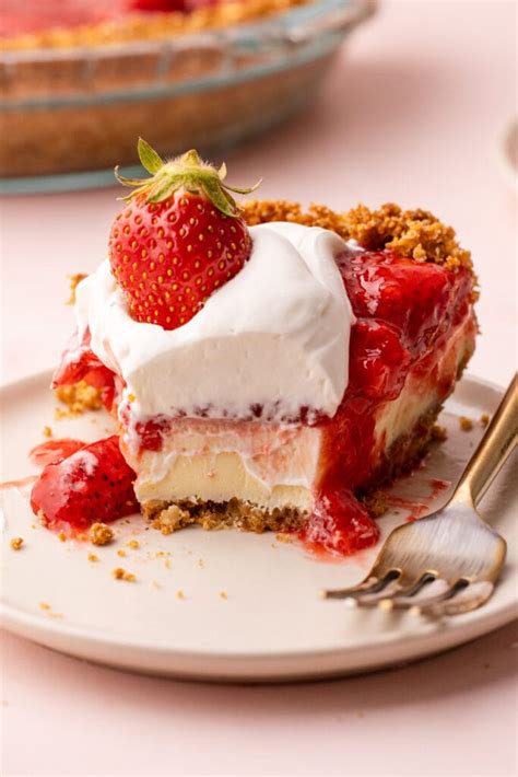 strawberry cream cheese pie everyday pie