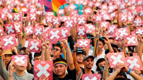 Taiwan Votes Against Same Sex Marriage Cnn