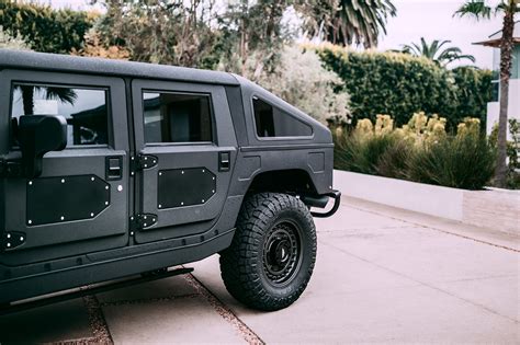 mil spec hummer  review      youre    carsradars