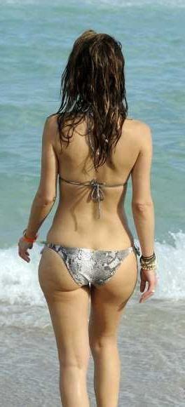maria menounos butts naked body parts of celebrities