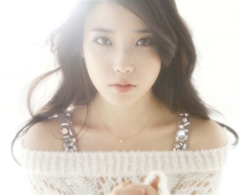 iu korean actress and singer fashion portrait and beauty