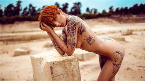 ella prien nude tattooed redhead model outdoor showing her round ass and fit body hd wallpaper