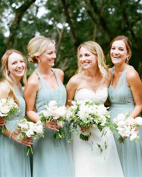 how to get picture perfect candids of your bridal party