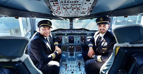 emirates pilot salary      month revealed dubai ofw