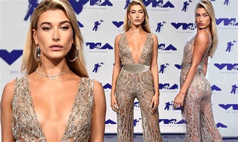 Hailey Baldwin Dazzles In Plunging Sheer Jumpsuit At Vmas Daily Mail