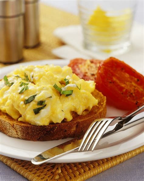 Scrambled Eggs On Toast Recipe Eat Smarter Usa