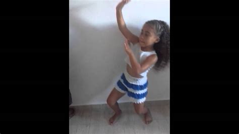 Menina De 7 Anos Dançando Youtube