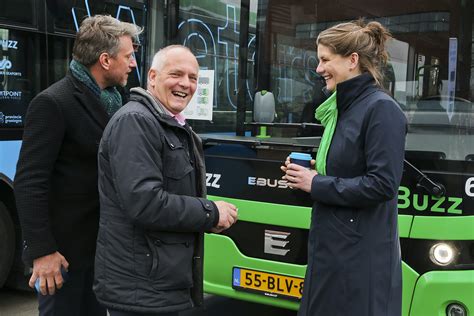 qbuzz koopt  elektrische bussen voor noord nederland