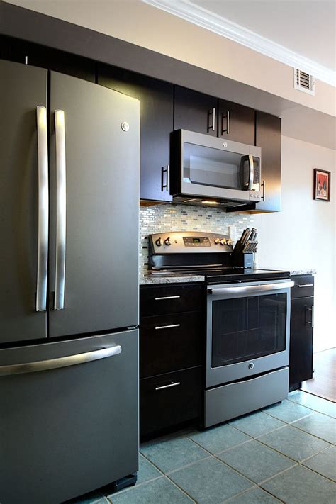 Consumers Go Gray In A Stylish Way…with Ge Slate Kitchens Slate