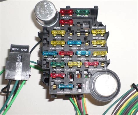 universal  circuit ez wiring harness  chevy mopar ford hotrods