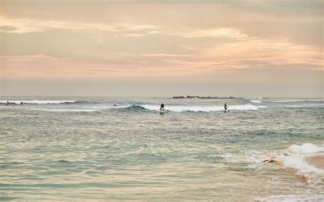 3 beaches in sri lanka perfect for surfing silverkris