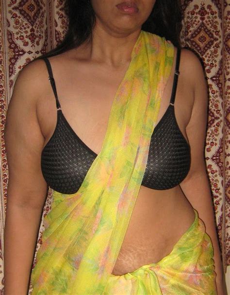 Tamil Housewife In Wet Saree And Blouse Semi Naked