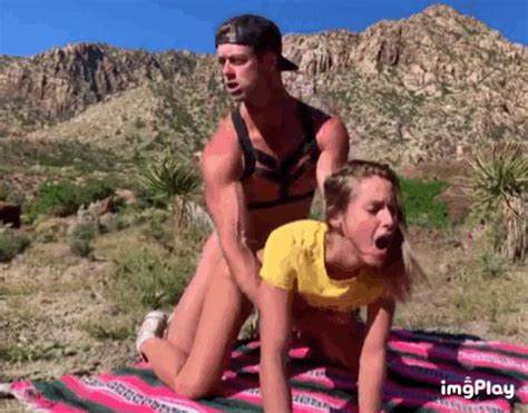 Real Horny American Couple Fucking Outdoor Bulge Anal 
