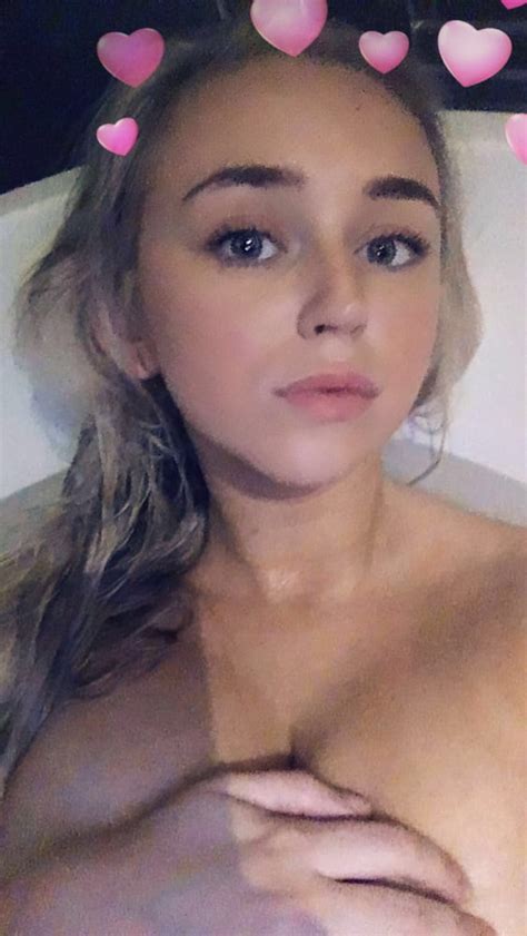 American Ex Gf Nude Leaks From Her Stolen Phone 2020 89