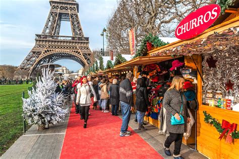 ten festive ways  spend christmas  paris france