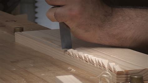 rebate joint  hand