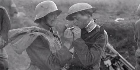 honoring  years   wwi  christmas truce    time  war huffpost