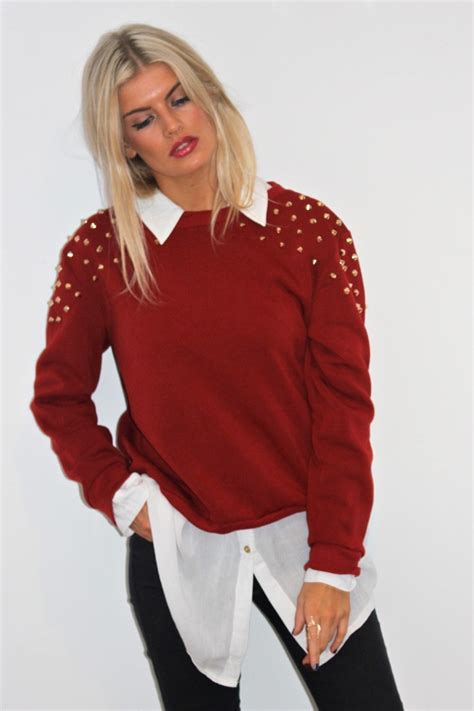 christmassy red jumper red jumper fashion  style