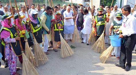 pm modi launches clean india campaign  country    india news india today