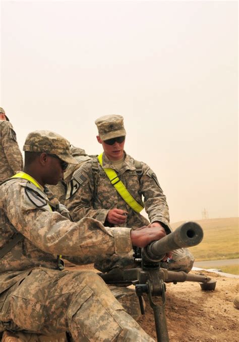 thunderhorse soldiers earn  spurs article  united states army