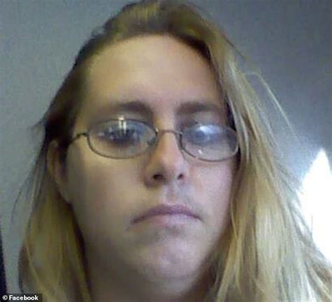 Stepdaughter 19 Shoots Dead Her Pregnant Stepmom 36 Daily Mail