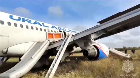hydraulics fault blamed  russian plane emergency landing