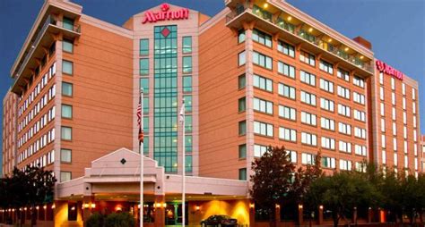 marriott completes starwood acquisition creating worlds largest hotel group business journal