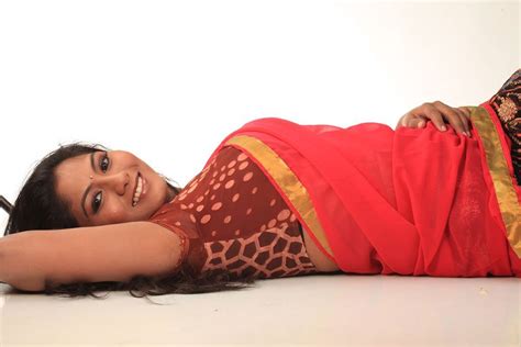 kannada actress shruthi hot stills cinegoer