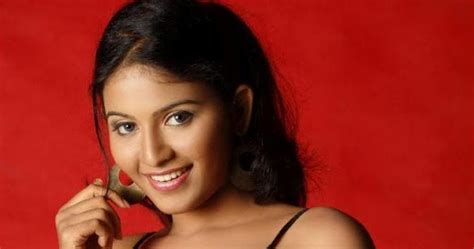 all collection wallpapers anjali lavania hot still pictures2012