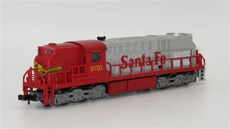 scale ahm   locomotive diesel alco rsd  santa