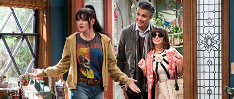 Thursday April 2 Pauley Perrette Is Back And Broke On