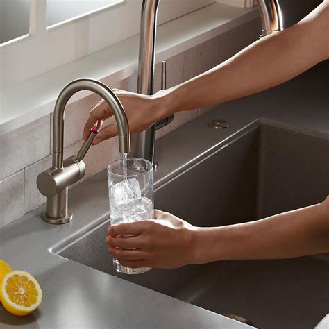 insinkerator modern instant hot  cold water dispenser faucet chrome  hcc