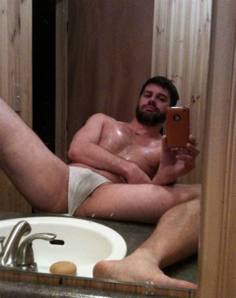 25 Pics Of Hot Men For You Daily Squirt