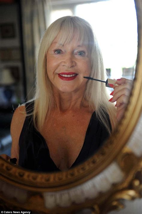 Widow Spends £ 10 000 On Cosmetic Surgery And Now She Want Erofound